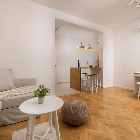Alfa Apartment *